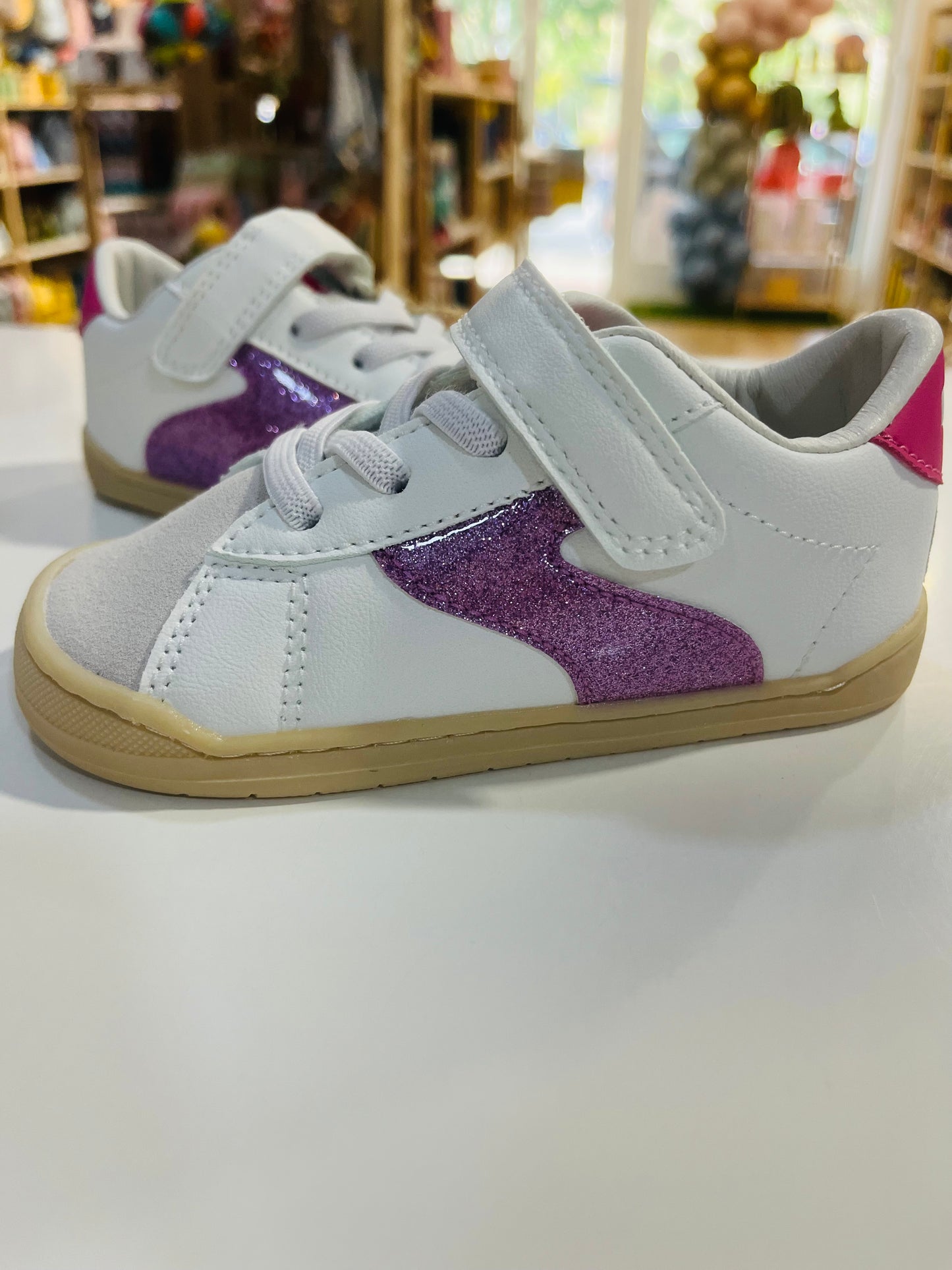 Deportivo Modern Blanco/Fucsia - MUSTANG FREE