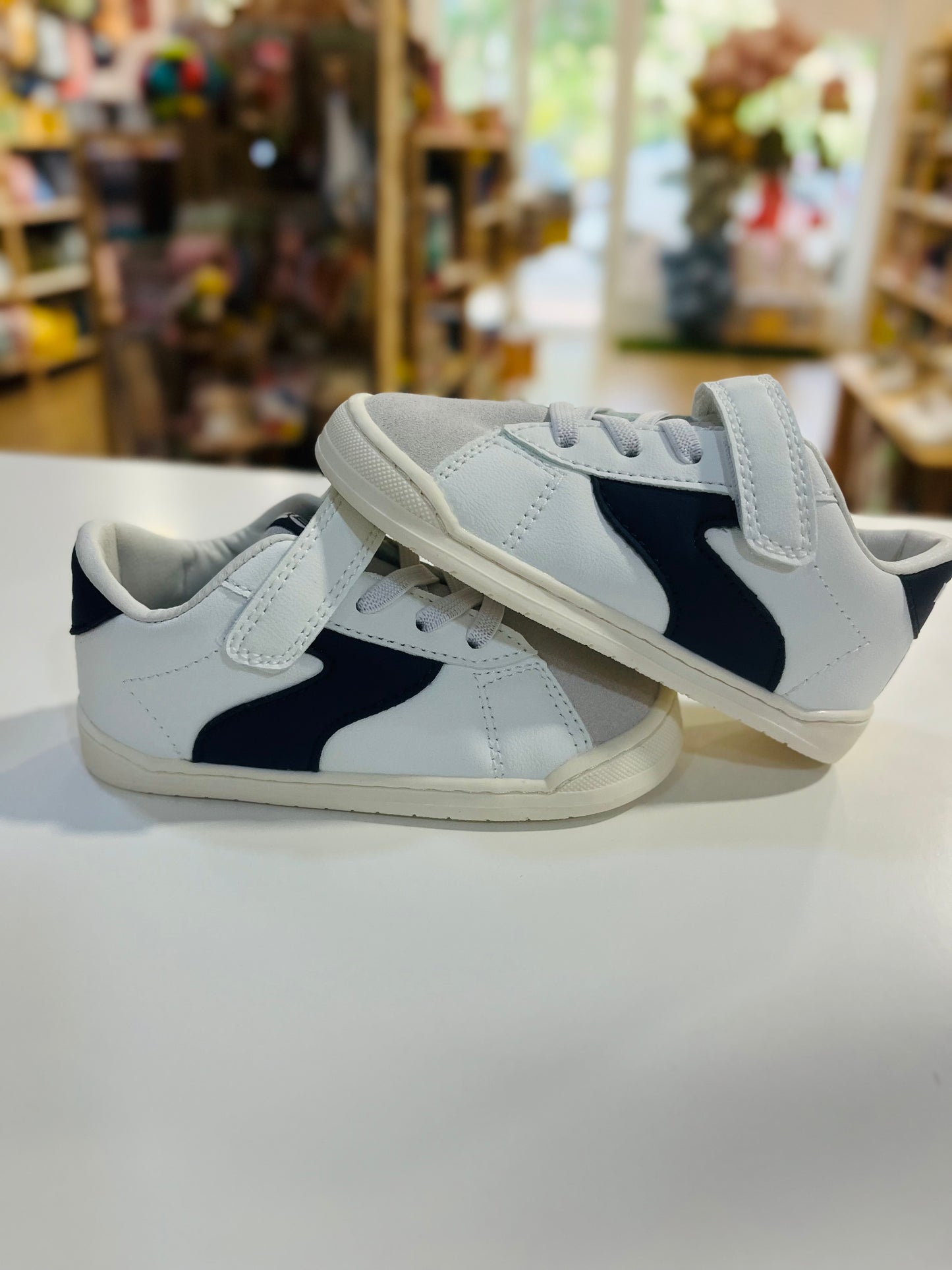 Deportivo Modern Blanco/Navy - MUSTANG FREE