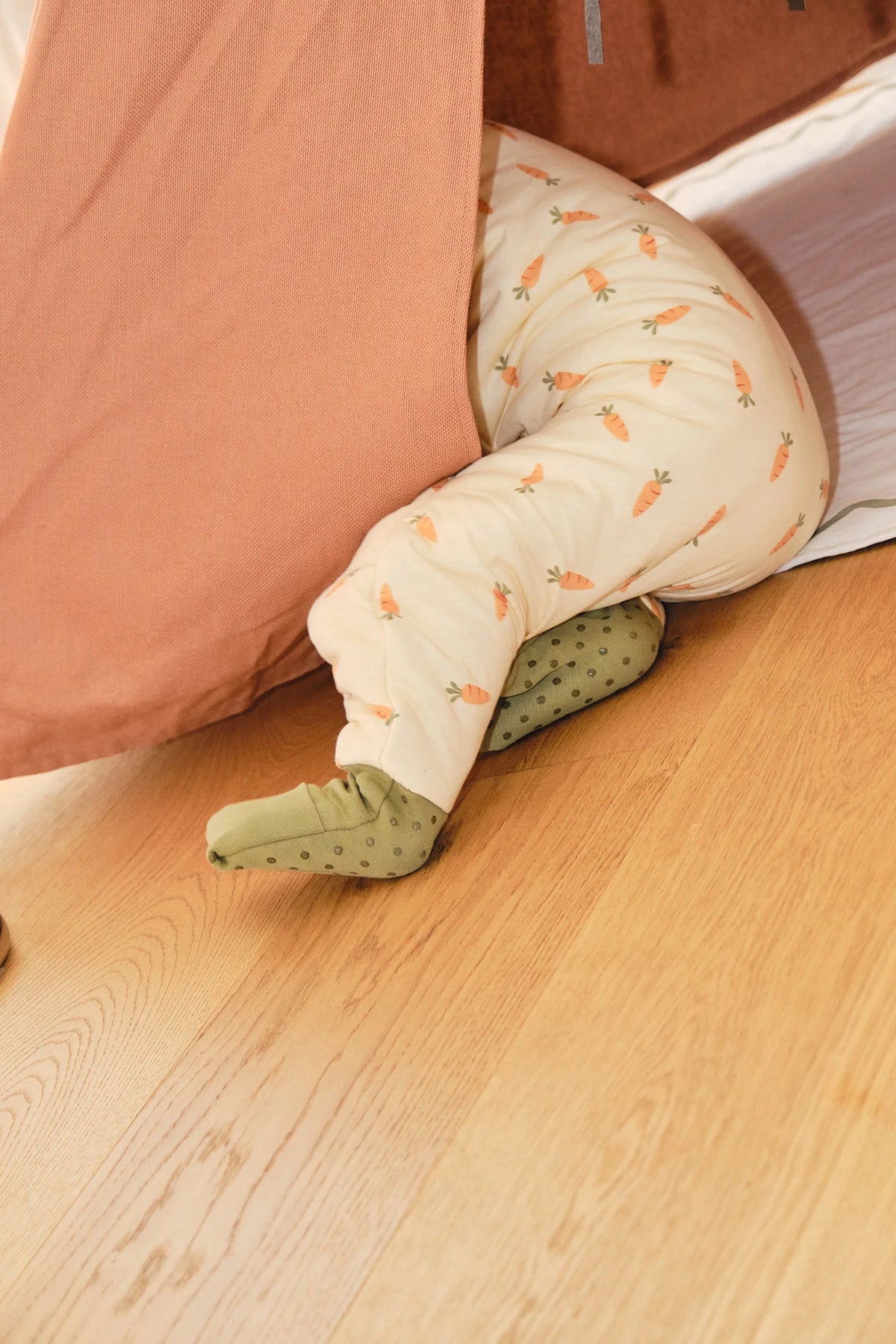 Saco Dormir con Piernas Carrots + Calcetines Antideslizantes  - MOLINS&CO