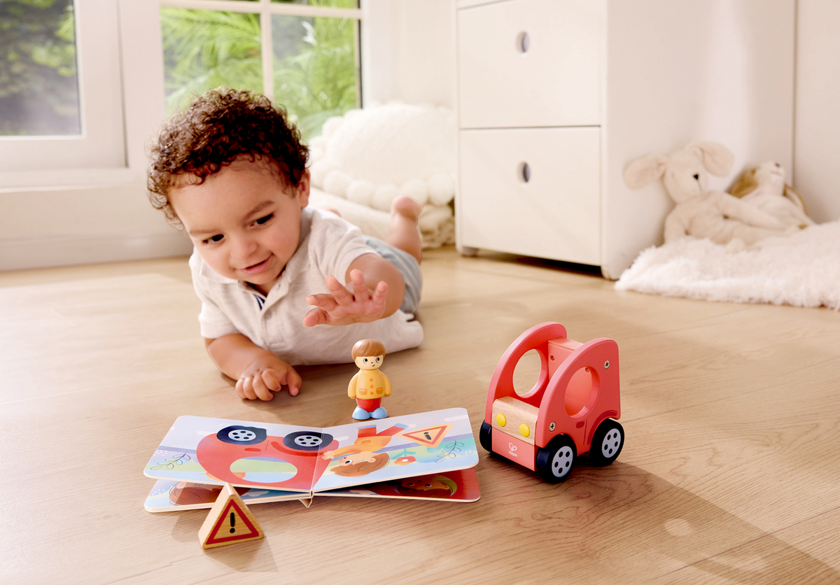 Coche Musical Madera Personaje + Libro - HAPE