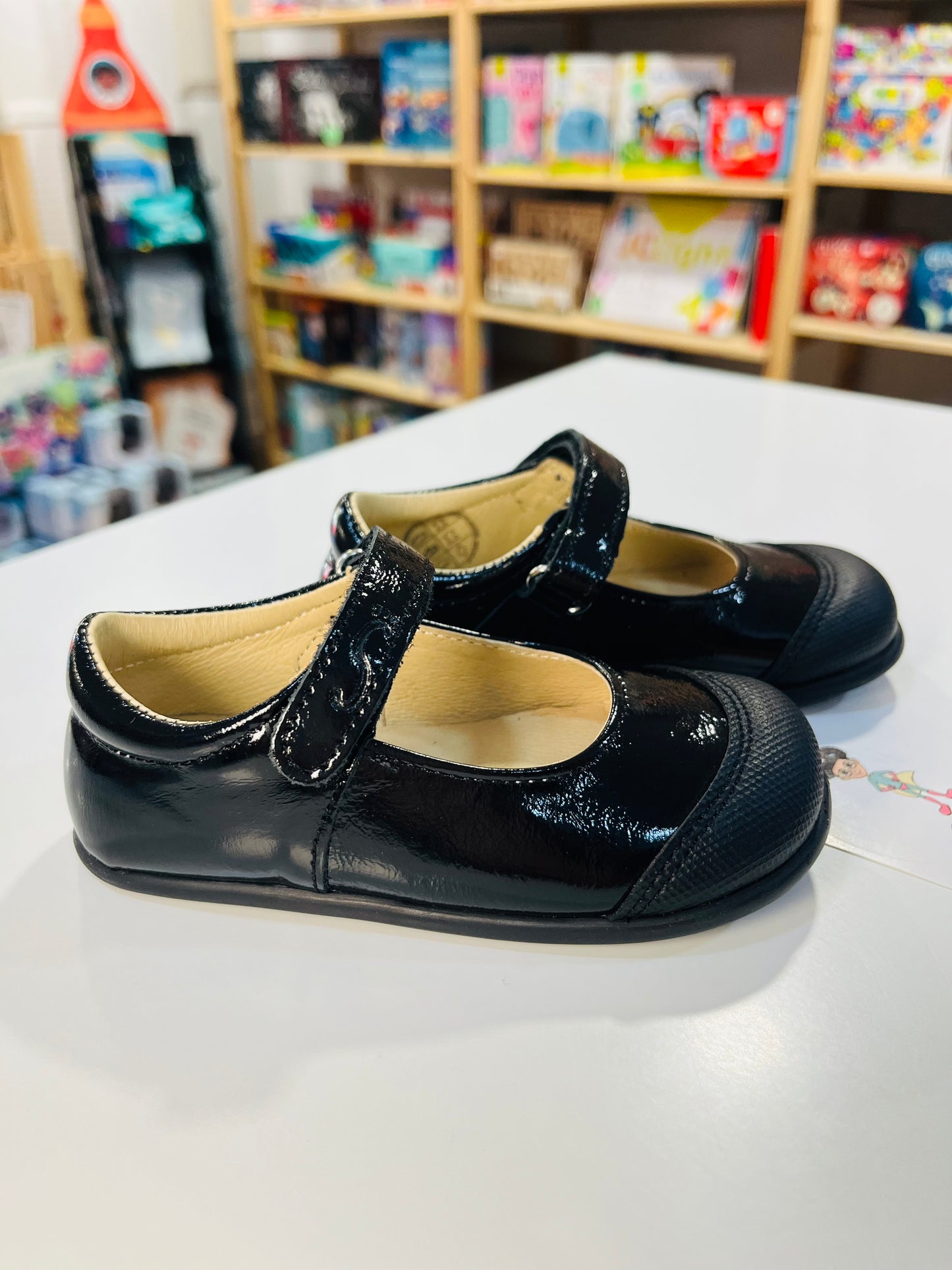 Mercedita Barefoot Modelo 00375-h Charol Negro - FLEXI NENS