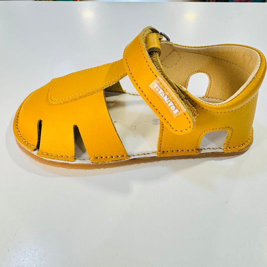 Sandalia Barefoot Albertic Mostaza - TITANITOS