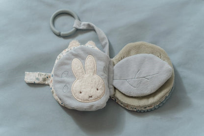 Librito blando actividades anilla Leaves - LITTLE DUTCH