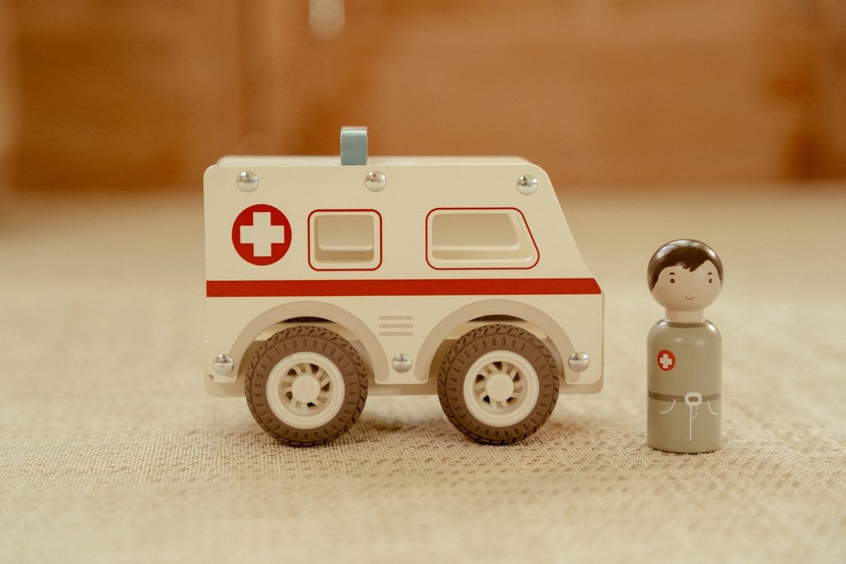 Ambulancia  - LITTLE DUTCH